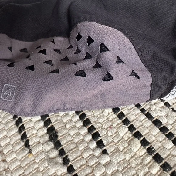 Hat - Picture 6 of 12